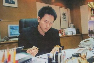 富二代蔡加赞汤珈铖图片和个人资料/近况背景