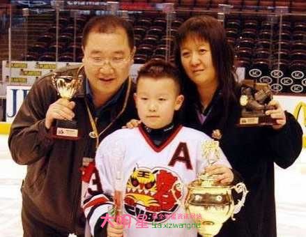 英达宋丹丹离婚原因,宋丹丹老公英达图片
