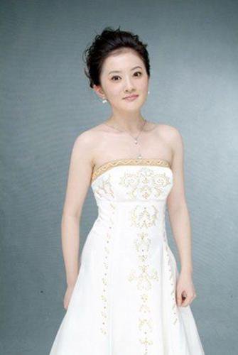 金铭结婚了吗 金铭和老公张涛结婚照和资料
