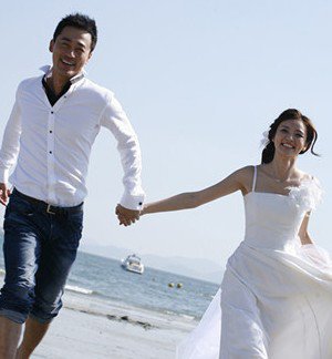 林峰女友吴千语资料照片