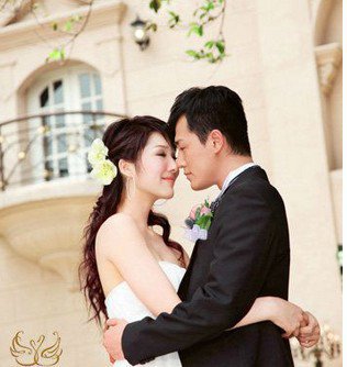 林峰女友吴千语资料照片