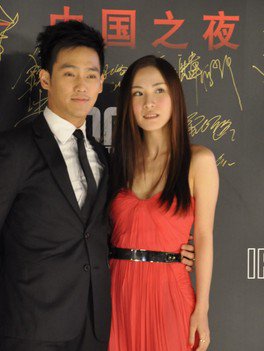 赵雅芝儿子黄恺杰女友刘凯茵家庭背景