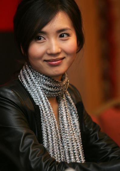 陈好走过光图片大全