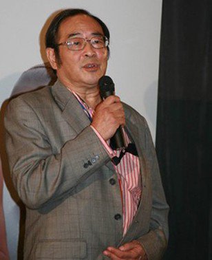 춫