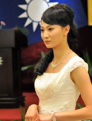 徐佳女友是谁 徐佳女友侯梦莎资料