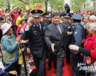 大衣哥朱之文离婚是真是假 为什么离婚