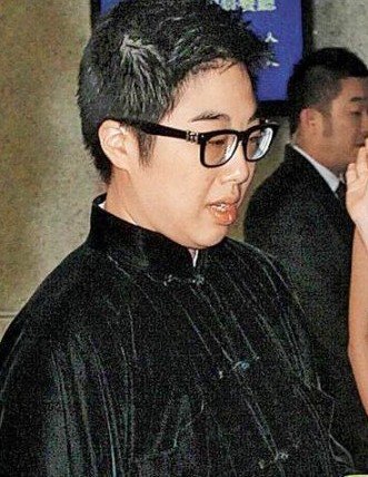 孔晴逸