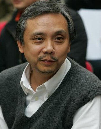 ¼