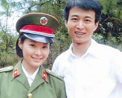袁立