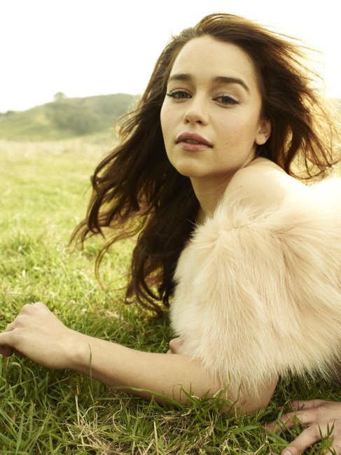 NO1 Emilia Clarke Emilia ClarkeӢһλŮԱ198751գСȨϷ֮͡衷