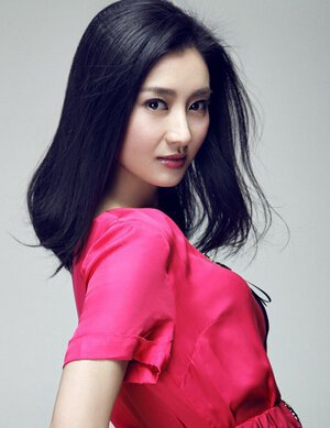 斓曦