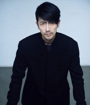 张鲁一