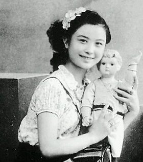 严凤英
