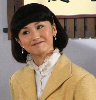 雪中红