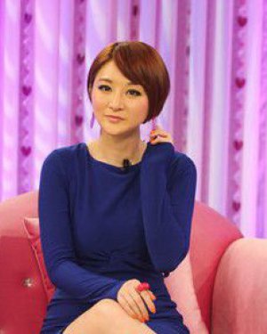 女主持人方龄个人资料和图片 方龄主持过什么节目