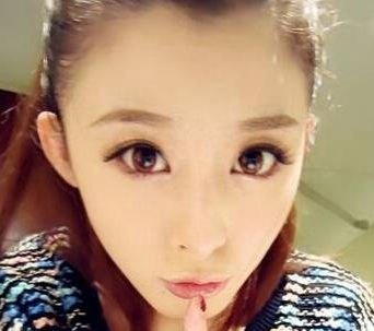 胡菀清,李易峰