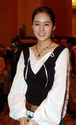 韩佳人整容前后照片