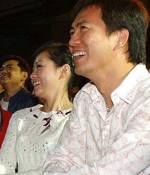 黄健翔老婆孙颖图片和资料