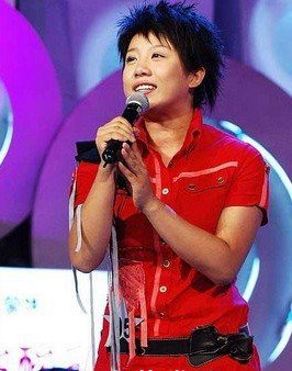 张冬玲和阿宝结婚照