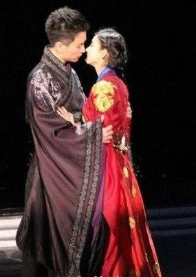 赵丽颖快乐大本营图片