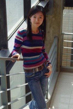 北外校花杨恬甜写真图片
