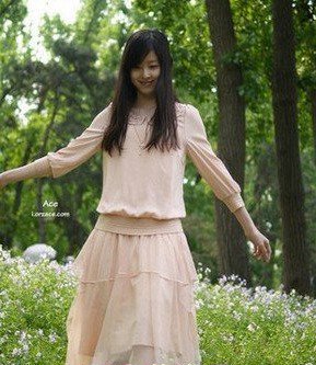 北大校花袁佳怡泳装图片