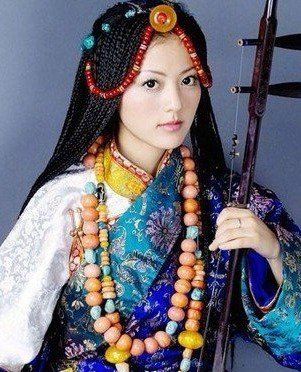 歌手阿兰个人图片和资料简介