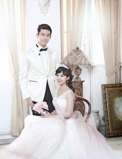 鬼泽夫妇婚纱照图片