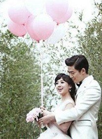 鬼泽夫妇婚纱照图片