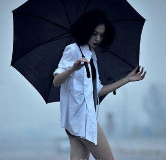 戚薇和他老公的图片
