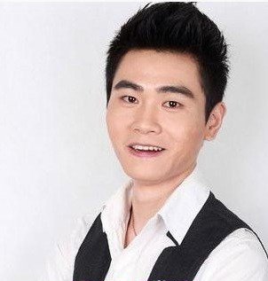 林依晨男友林于超图片和资料