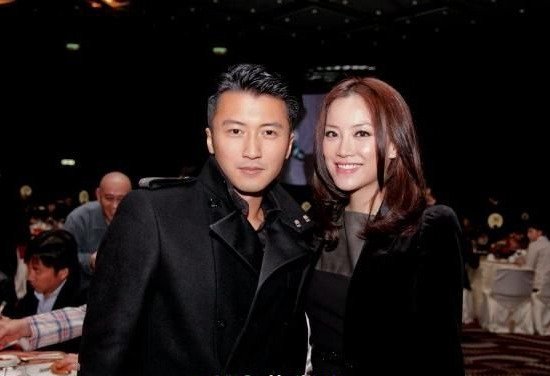 霍汶希发型图片和个人资料介绍