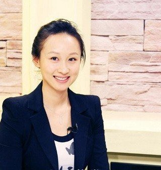 练束梅个人资料照片 练束梅胸围多少