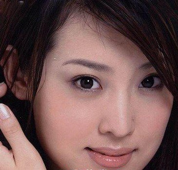 姜昕言胸围多大 姜昕言艺术照