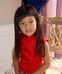李咏老婆以及女儿照片和资料