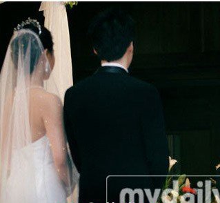 张赫老婆金如贞写真照片和资料