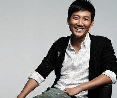 演员李崇霄个人资料和照片 李崇霄老婆是谁
