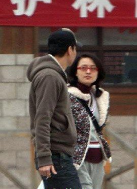 辛柏青朱媛媛结婚照和他们女儿照片