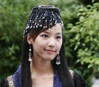 吴启华现任妻子石洋子个人资料以及照片
