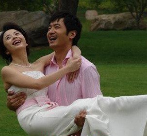 杨若兮老公连奕名资料,杨若兮连奕名结婚照