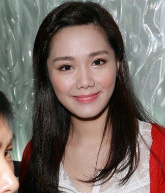 汤镇宗女儿汤洛雯资料