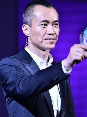邱启明