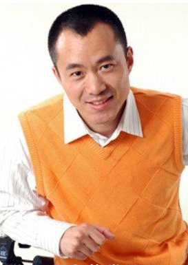 邱启明