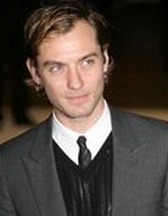 Jude LawƬ