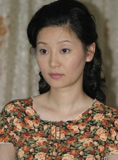 췫