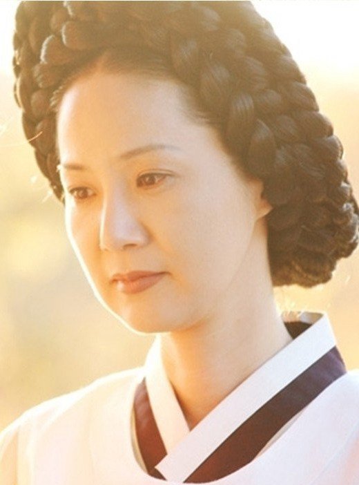 梁美京