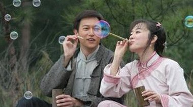 ¼,泩