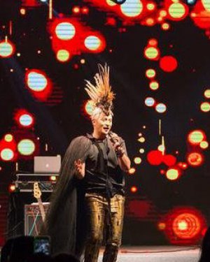 ���ܸ������Ϻ�ͼƬ �������ֹ��Ľ�Ŀ