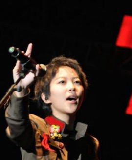 �Ƕ���񼾸ͯ��ͥ�������� 񼾸ͯ��ĸ��˭