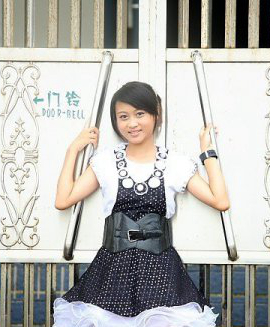 ���ڸ������Ϻ�ͼƬ �������